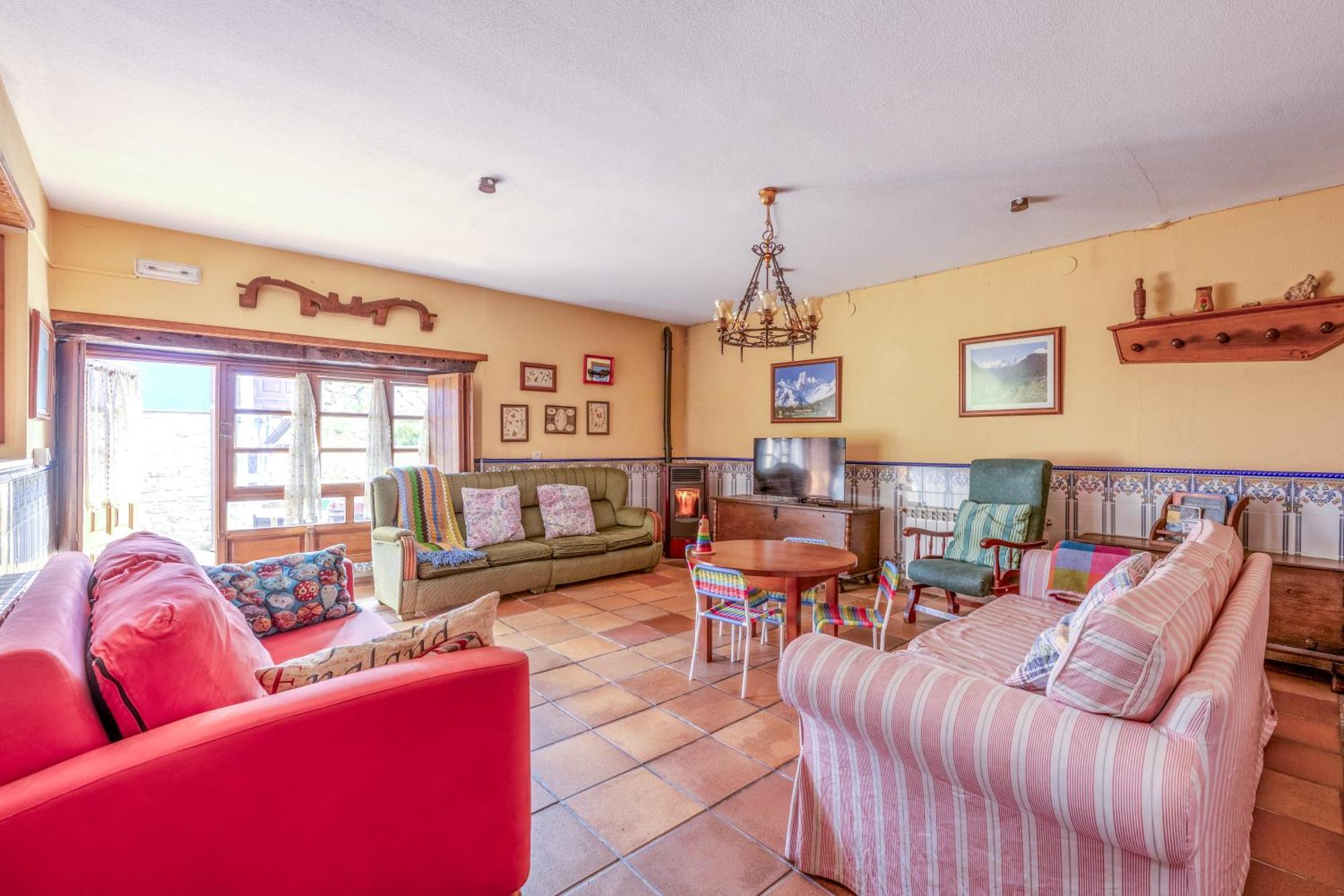 Alojamientos Casa Luisa Puertas  Exteriér fotografie